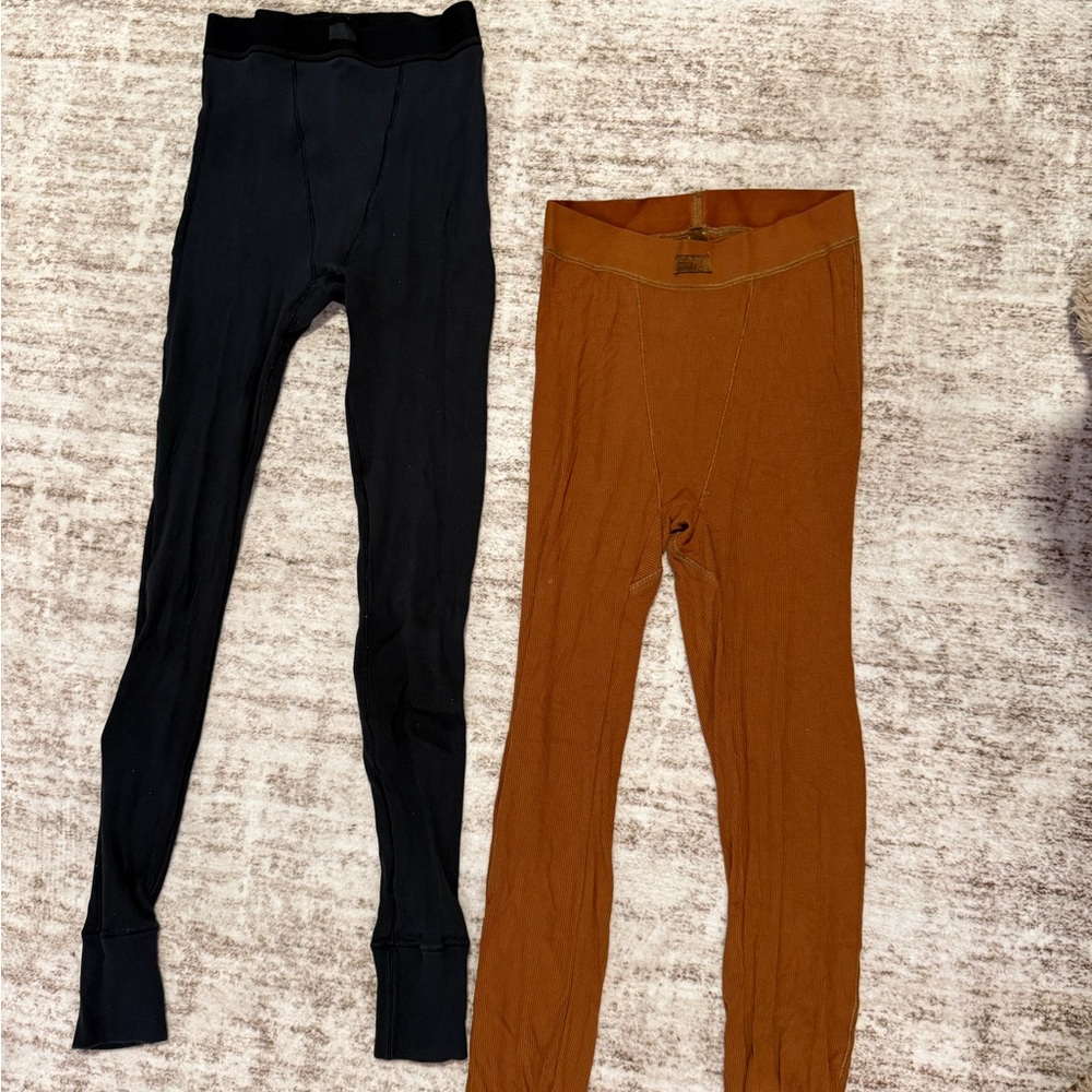 Skims Black and Brown Leggings Set